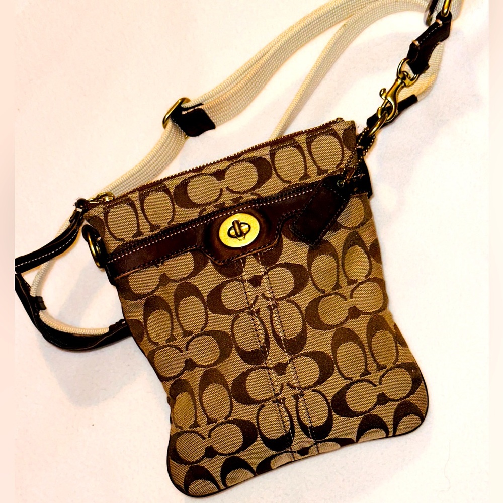 Coach Signature Canvas Small Crossbody Swingpack Bag - Brown/Brown Leather/Gold